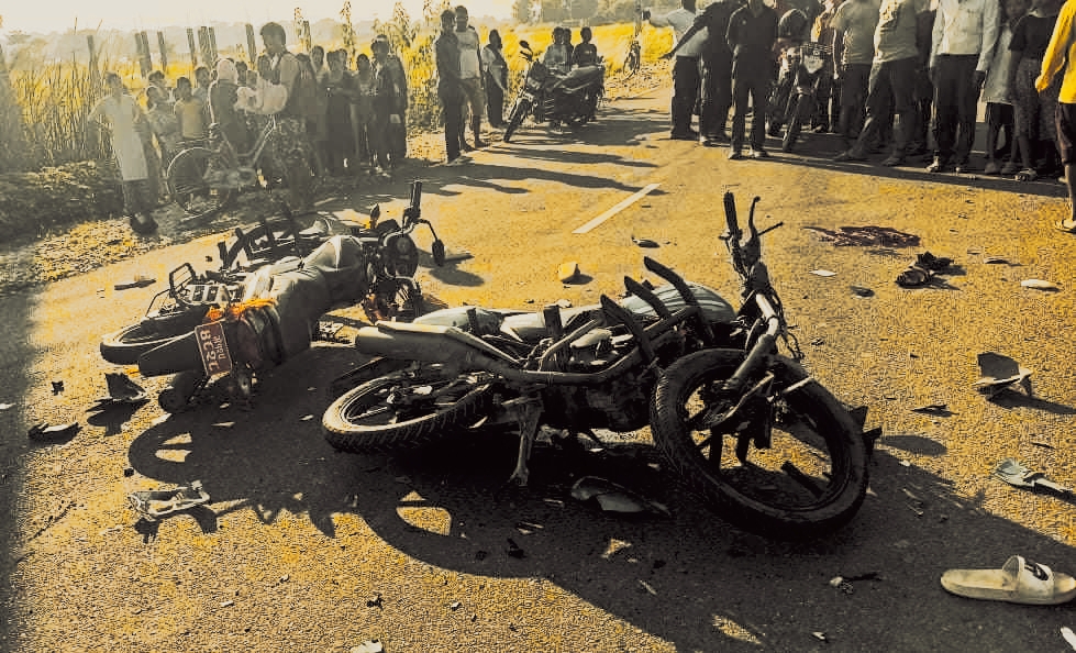 बाँकेमा मोटरसाइकल दुर्घटना हुँदा तीन जनाको मृत्यु