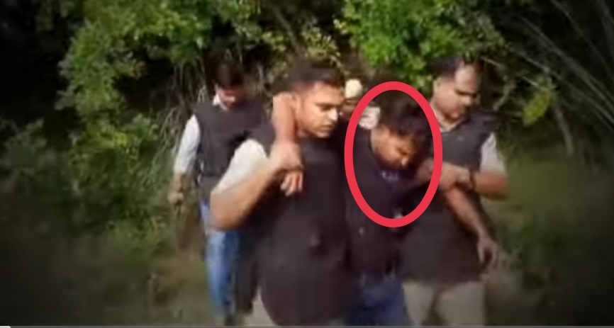 रामगोपाल मिश्रको हत्यामा संलग्न रहेको आरोप लागेका मुख्य आरोपित मोहम्मद सरफराज र मोहम्मद तालिमलाई गोली हानेर पक्राउ