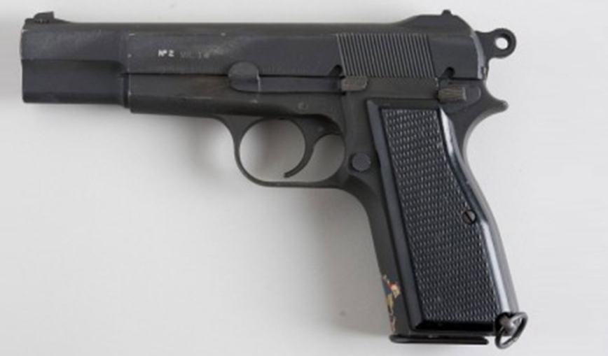 पेस्तोलसहित एक जना पक्राउ