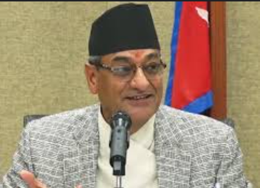 गृहमन्त्री रमेश लेखकले लुम्बिनी प्रदेशको बाँकेमा रहेका प्रहरी लगायत सुरक्षा निकायका कार्यालयहरू चाँडै कर्णालीमा सार्ने प्रतिबद्धता