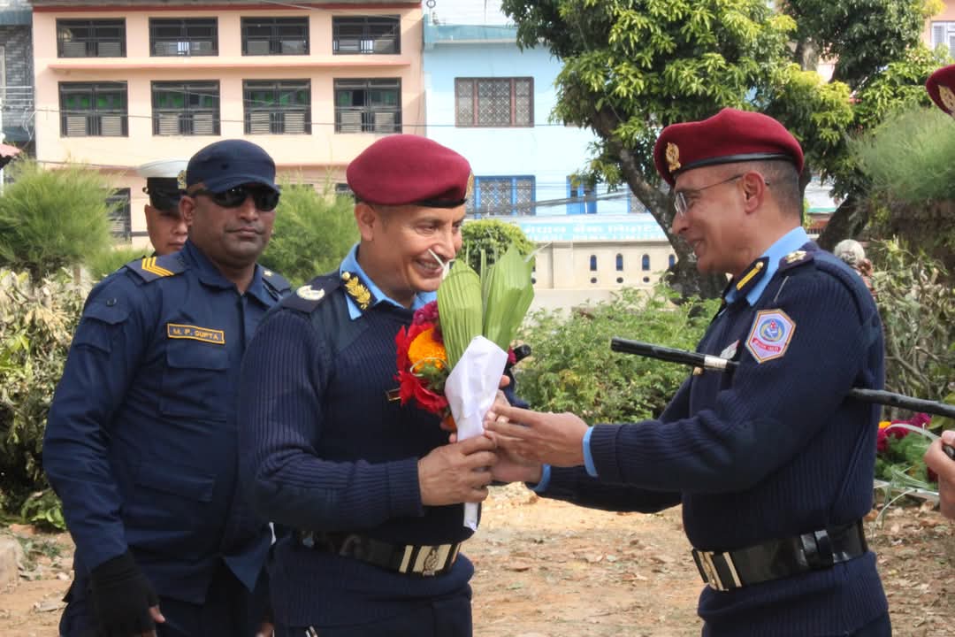 डीआईजीपी कार्कीद्वारा पाल्पा प्रहरीको निरीक्षण