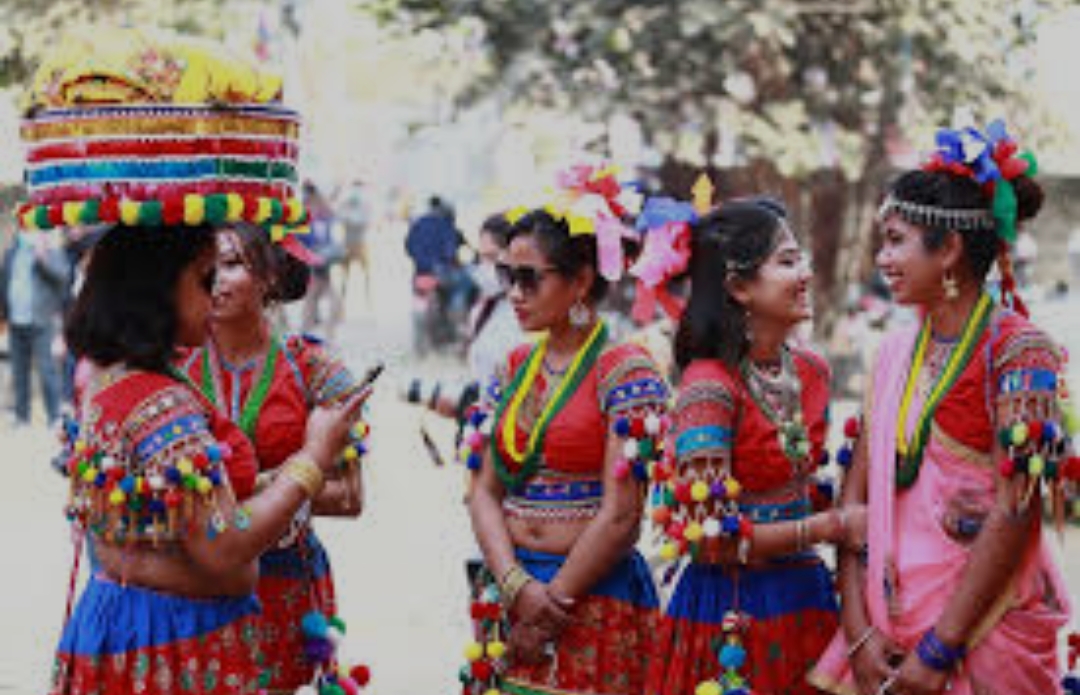 थारू समुदायले यही पुस २९ गते र माघ १ गते काठमाडौंको टुँडिखेलमा माघी महोत्सव मनाउने