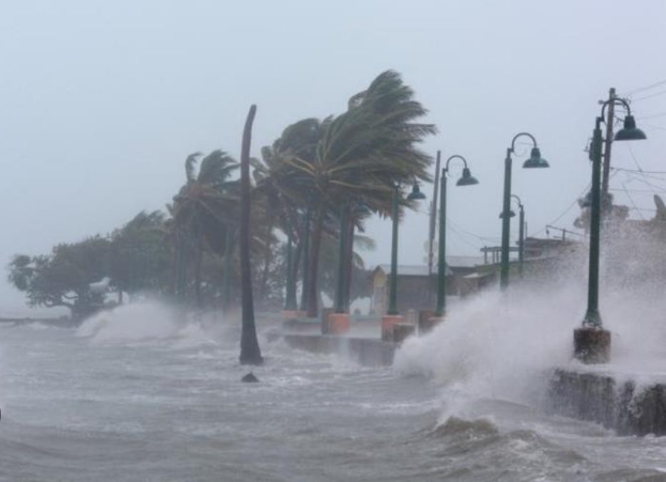 संयुक्त राज्य अमेरिकामा आँधीका कारण शुक्रबार तीन हजार भन्दा बढी उडानहरू रद्द