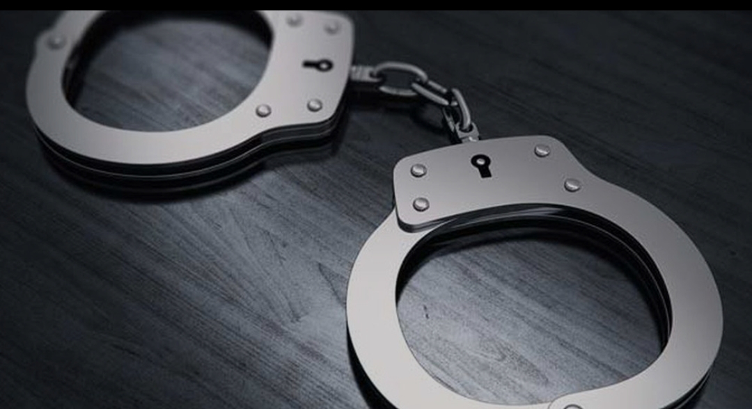 भैरहवा  विमानस्थल बाट लागुऔषध गाँजासहित भारतीय नागरिक पक्राउ