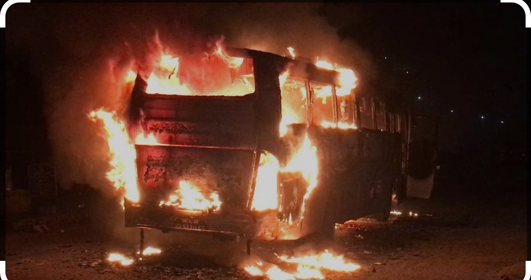 काठमाण्डूको धुम्बाराहीमा इलेक्ट्रिक बसमा आगलागी