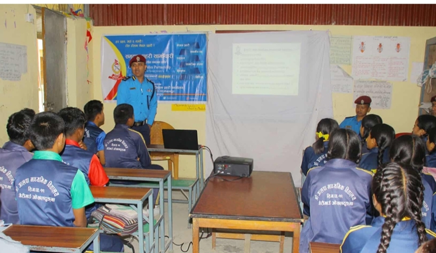 विद्यालयमा साइबार कानुनसम्बन्धी कक्षा सञ्चालन