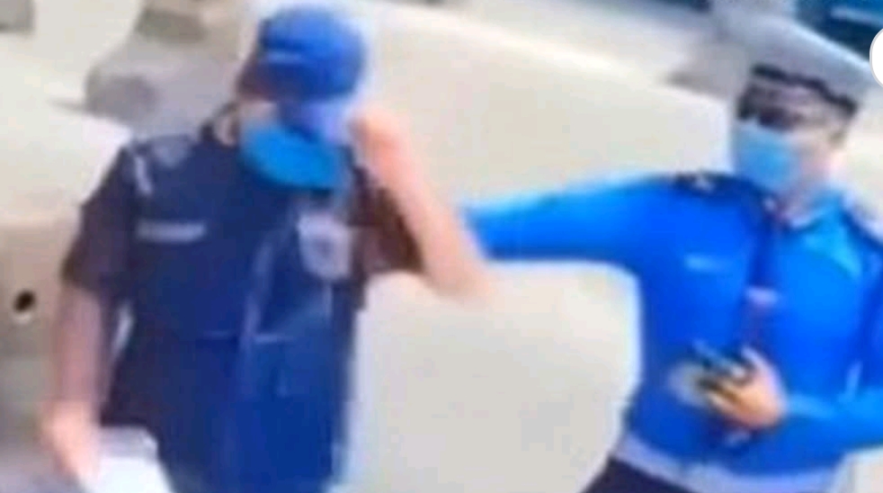 नागढुङ्गामा प्रहरीबीच भएको कुटपिटको घटनामा संलग्न दुई प्रहरीलाई जिम्मेवारीबाट हटाईयो