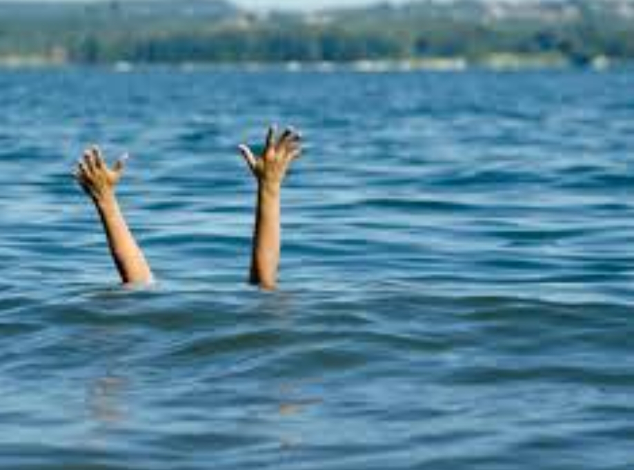 नारायणीमा डुबेर एक पुरूष बेपत्ता