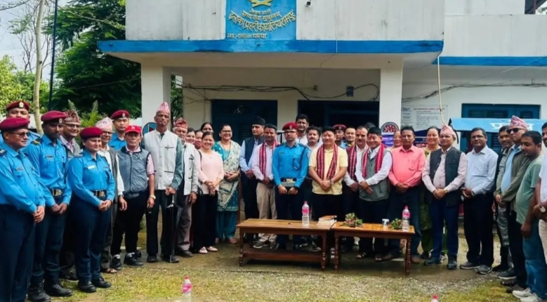 रामपुर प्रहरीको हिरासतमा पुस्तकालय स्थापना