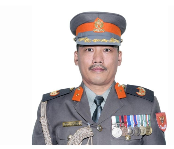 सशस्त्र प्रहरीका गणेशबहादुर ठाडा मगर अतिरिक्त महानिरीक्षक एआईजी पदमा बढुवा