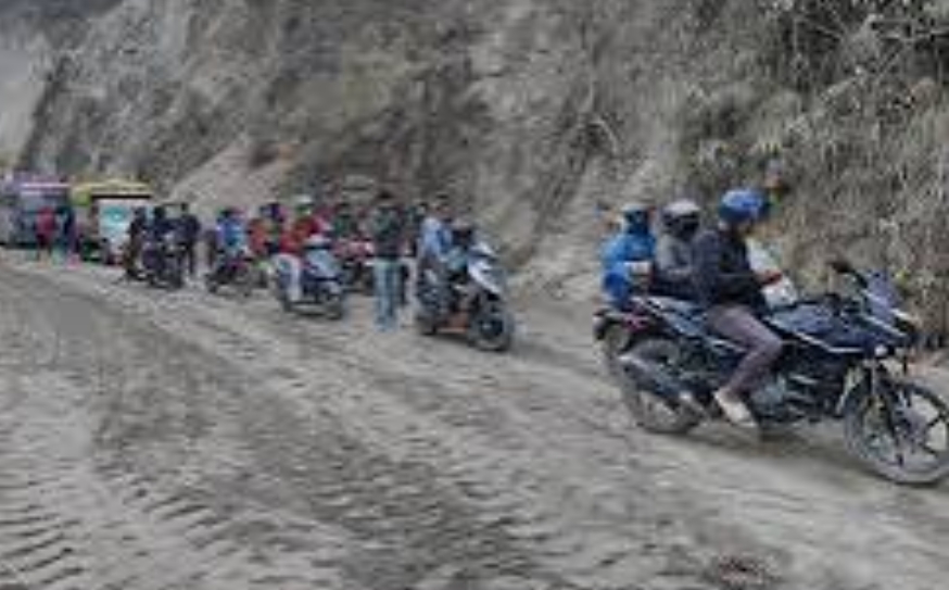 नारायणघाट–बुटवल सडक पूर्ण रुपमा अवरुद्ध