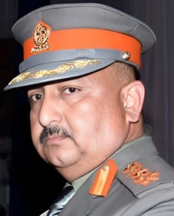 सशस्त्र प्रहरी बलका प्रहरी वरिष्ठ उपरीक्षक एसएसपी  मनिष थापा प्रहरी नायब महानिरीक्षक डिआइजी मा बढुवा