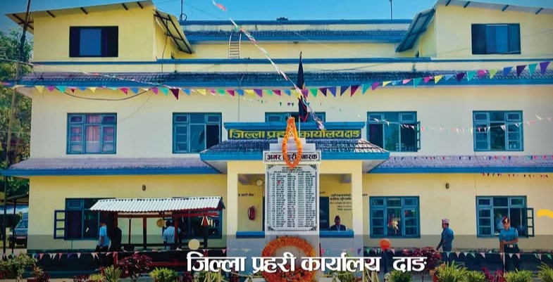 बिरामीको फोटो देखाउँदै सहयोग उठाउँदै हिँडेका एक जना पक्राउ