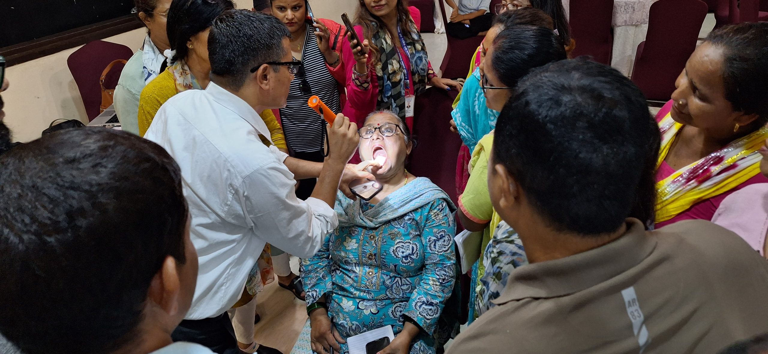 विद्यालयमै स्वास्थ्य परीक्षण