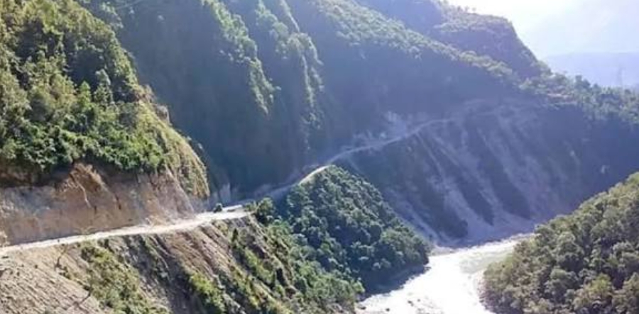 लगातार वर्षाको कारण अवरुद्ध बनेको कालीगण्डकी करिडोर र मदनभण्डारी राजमार्ग सञ्चालनमा 