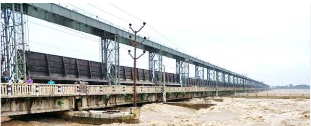 पानीको बहाव बढेपछि ब्यारेजका ५६ वटै ढोका खुला गरी उच्च जोखिम घोषणा