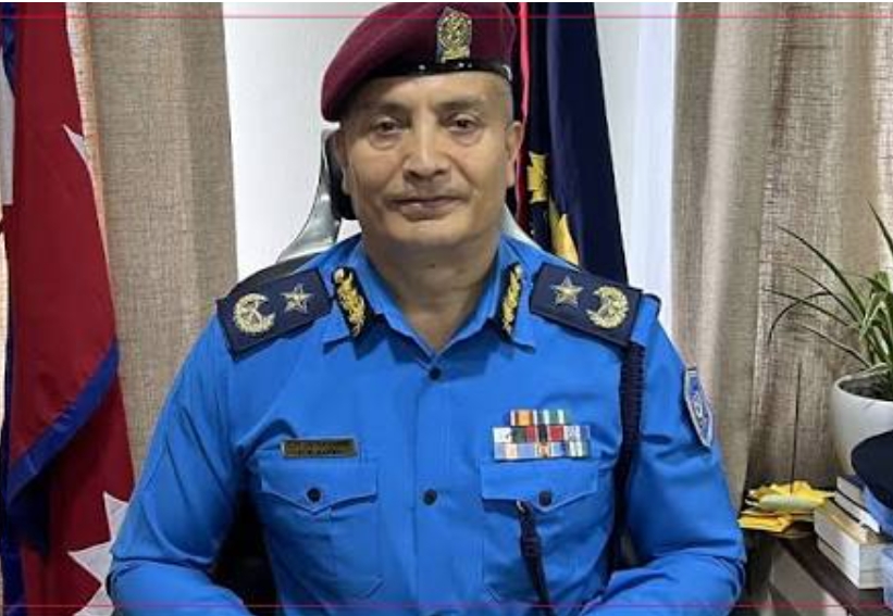 नवनियुक्त प्रहरी महानिरीक्षक आईजीपी दानबहादुर कार्कीले आज पदभार ग्रहण गर्दै